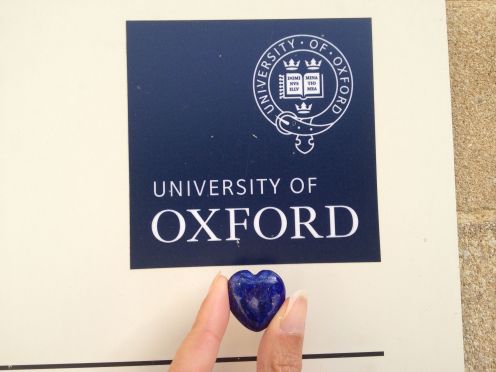And would you believe what I found in my winter coat pocket (no jokes about my lack of dry-cleaning). A Christmas gift from last year - coincidentally an Oxford Blue heart stone. How apropos and lovely.